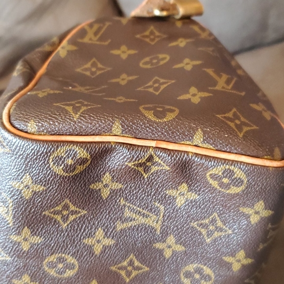 Authentic and Vintage Speedy 25 - Picture 11 of 16